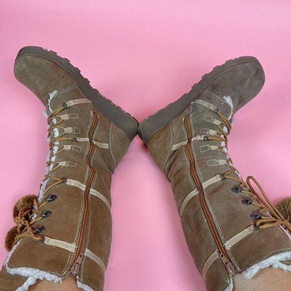 ❌SOLD-DEPOP❌ Vintage Nevada Tan Bratz-Style Boots W/ Pom-Poms - Picture 3 of 5
